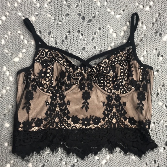 Tops - Beautiful Black Lace Cami Tank